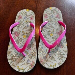 Flip flops,  size L.  Little girls size.​